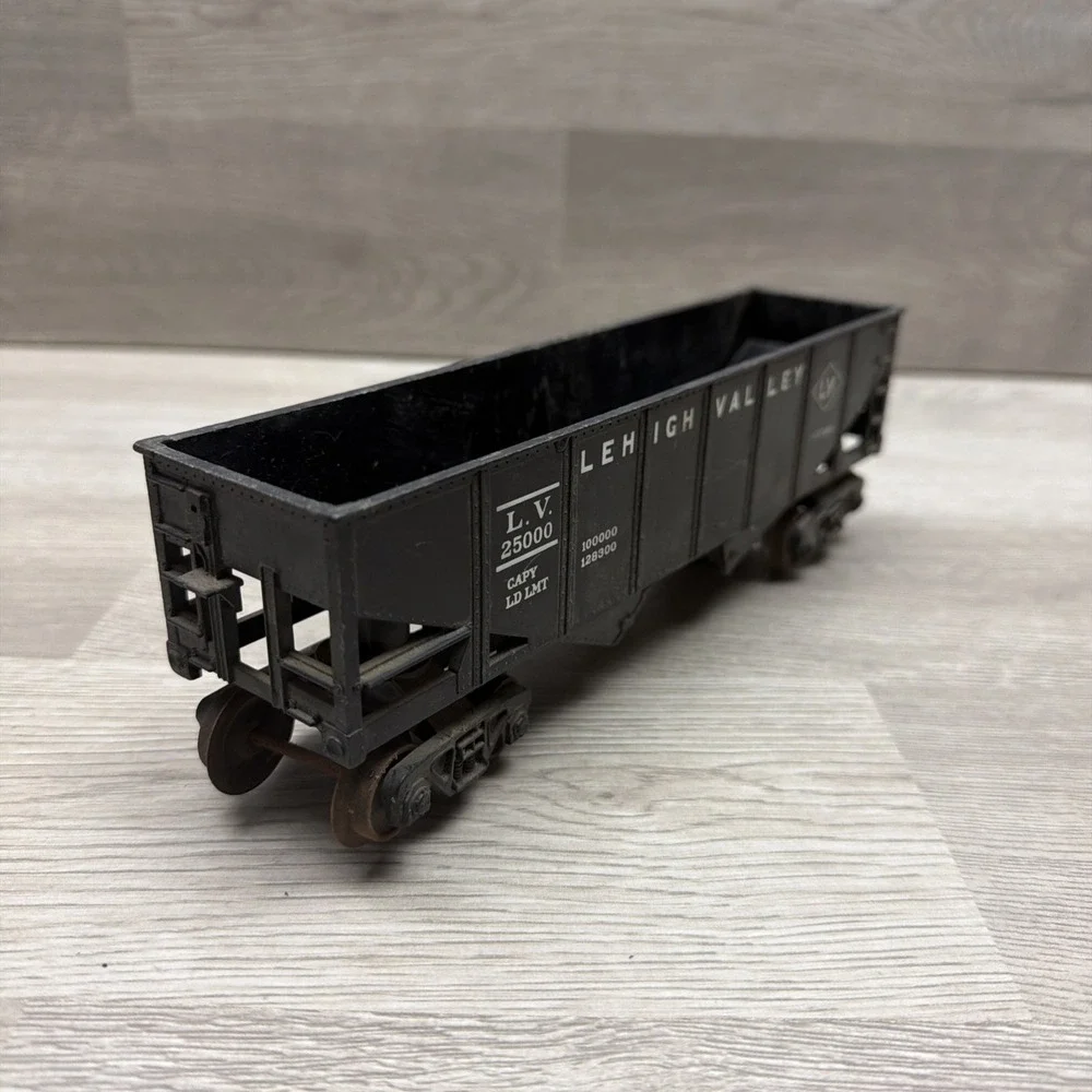 Lionel Vintage Original early postwar 2456 Lehigh Valley‎ Hopper Car